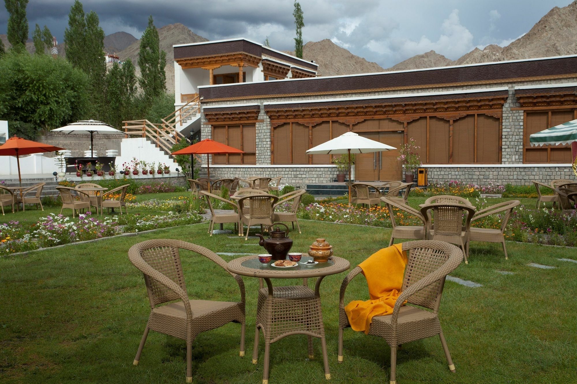 Hotel The Grand Dragon Ladakh à Leh Extérieur photo
